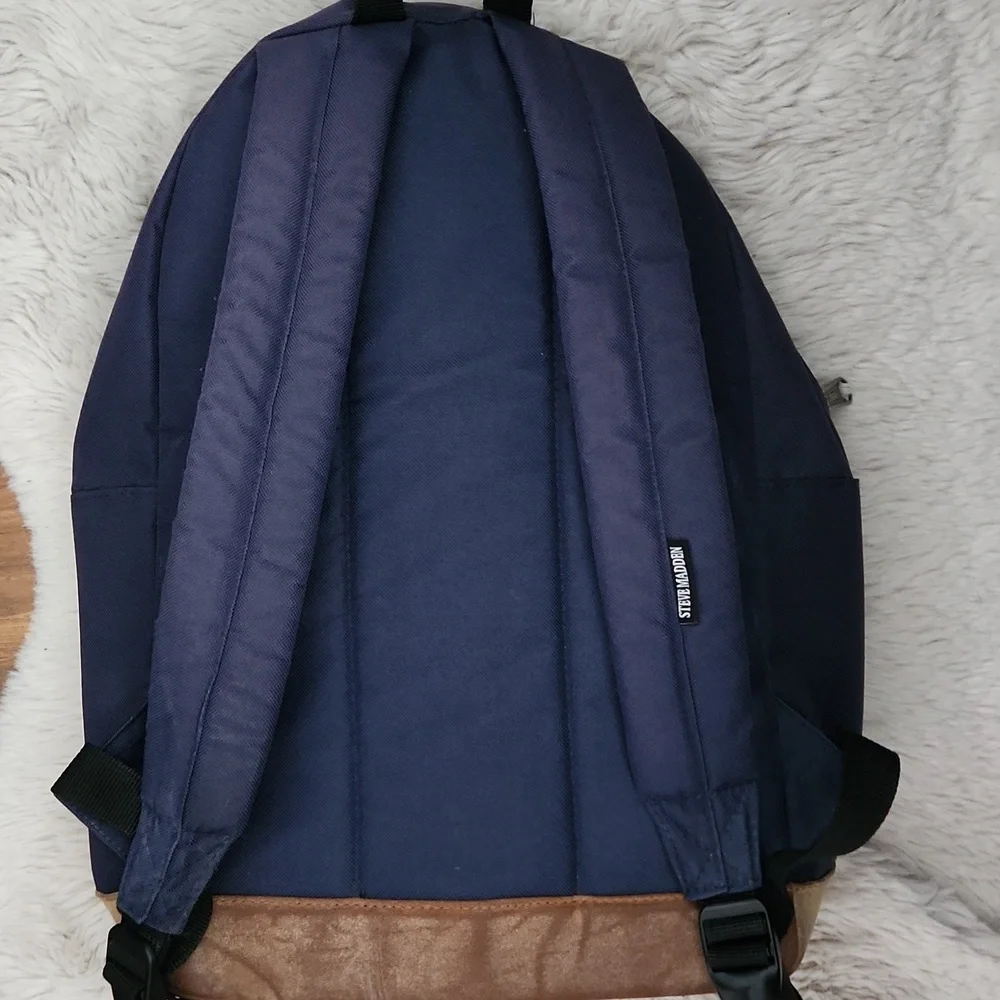 Steve Madden Backpack - Picture 4 of 7